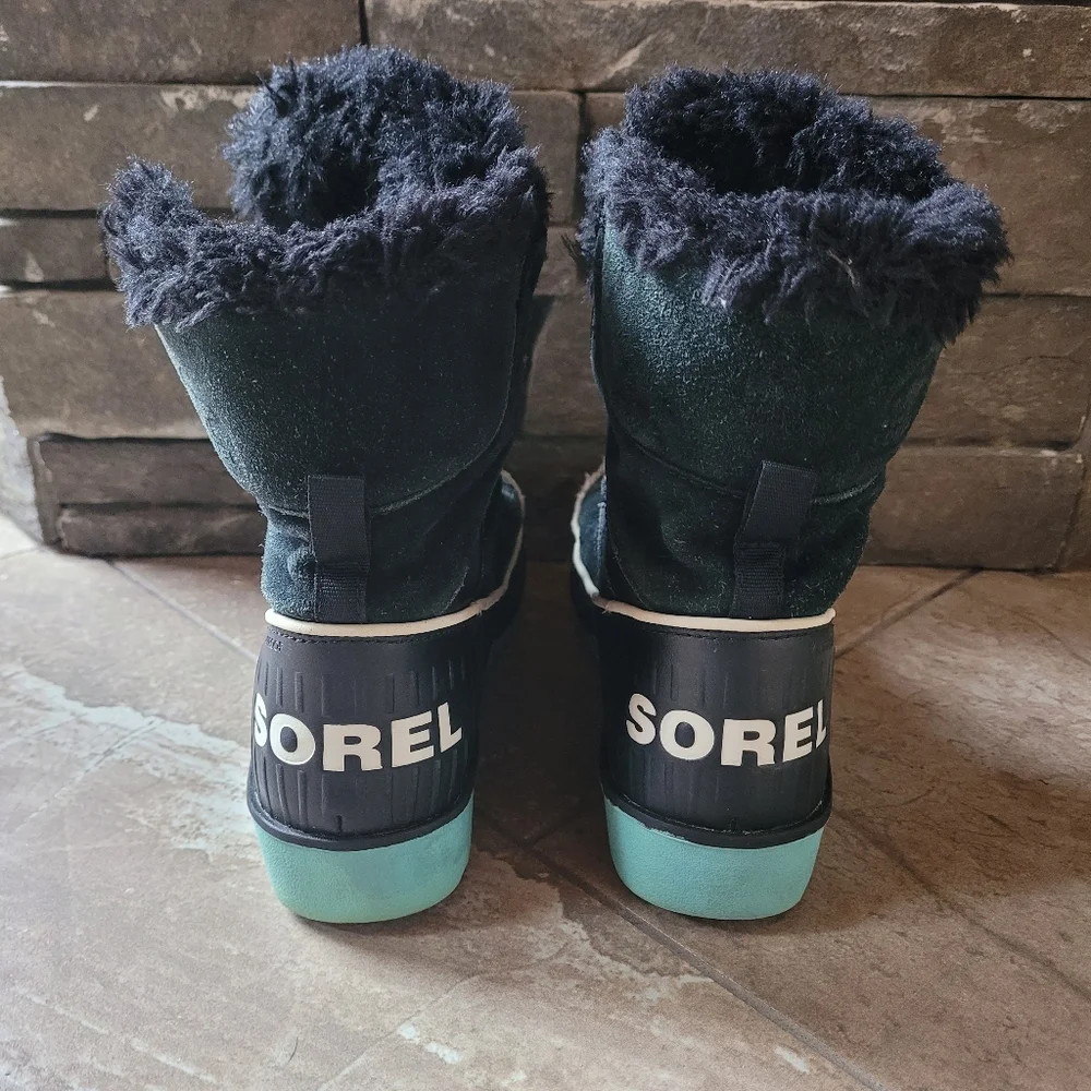 Sorel youth tivoli